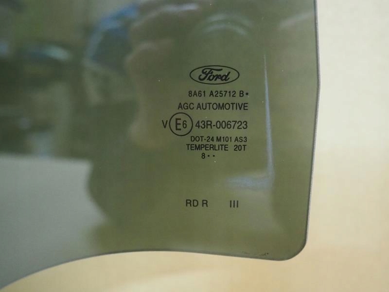 фото №2, Скло двері правий задня ford fiesta mk7 2008
