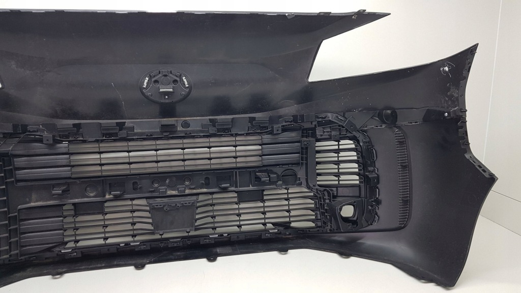 Купить Toyota proace 2023 - бампер перед 9849407580