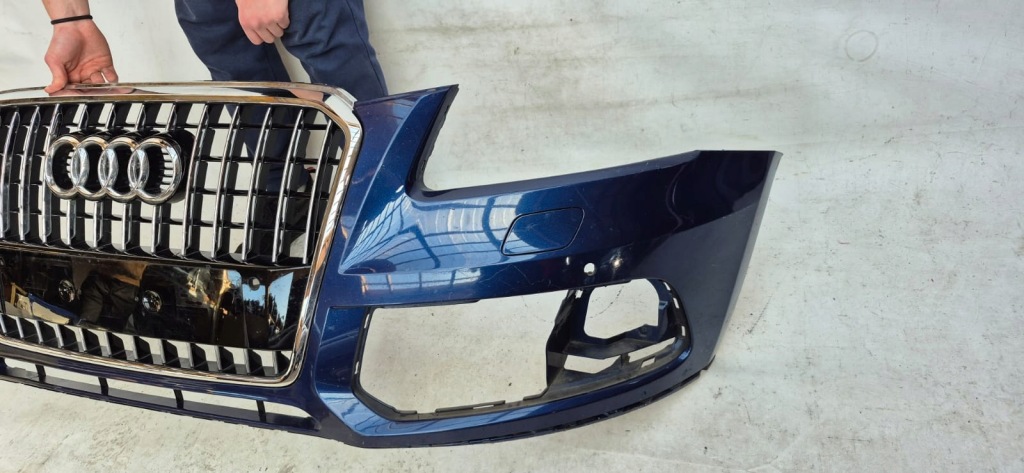 Audi q5 1 8r рестайлінг  12-16 бампер перед передній решітка радіатора spr 8r0807437ah Оригінал