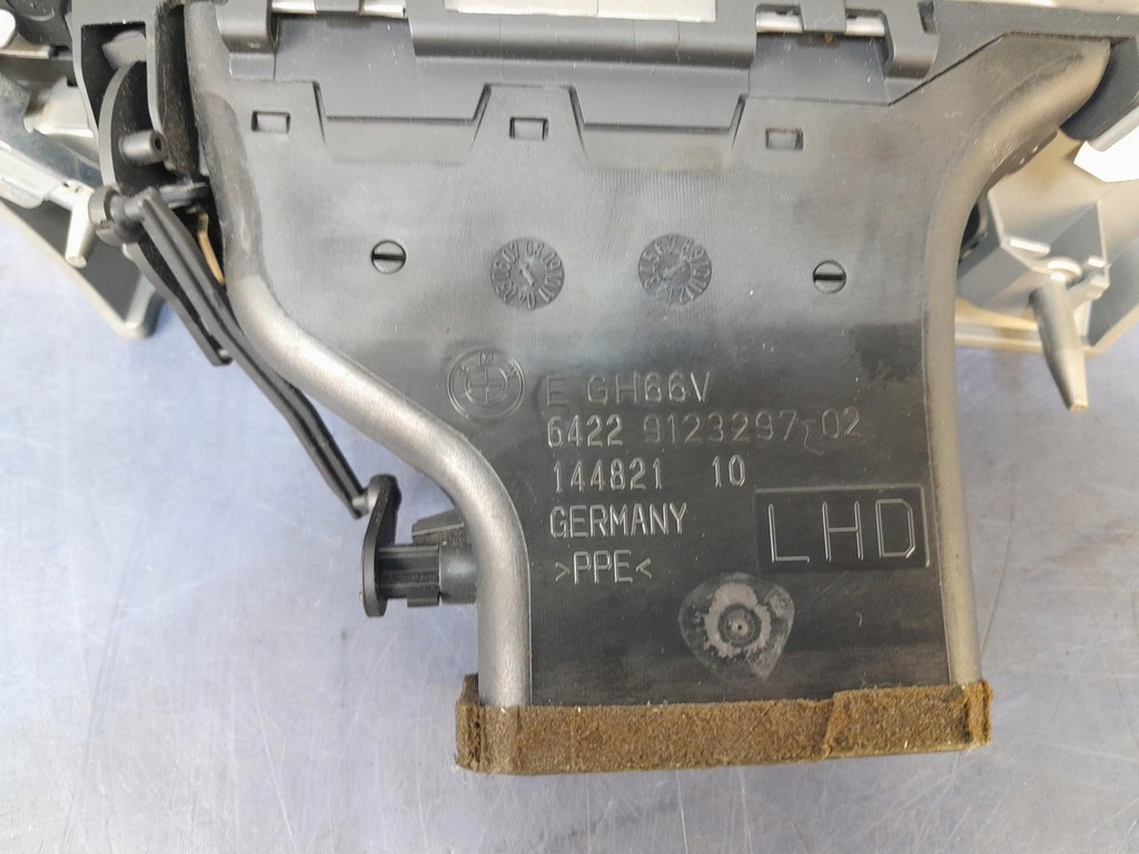 фото №6, Bmw 3 e90 e91 e92 ґрати обдув dekor правий перед 7132845