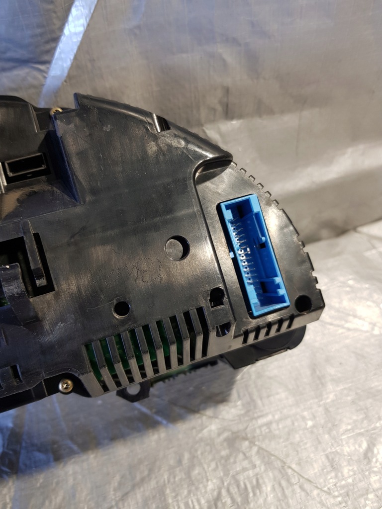 фото №12, Audi a4 b6 1.9 tdi лічильник прилади 8e0920900e