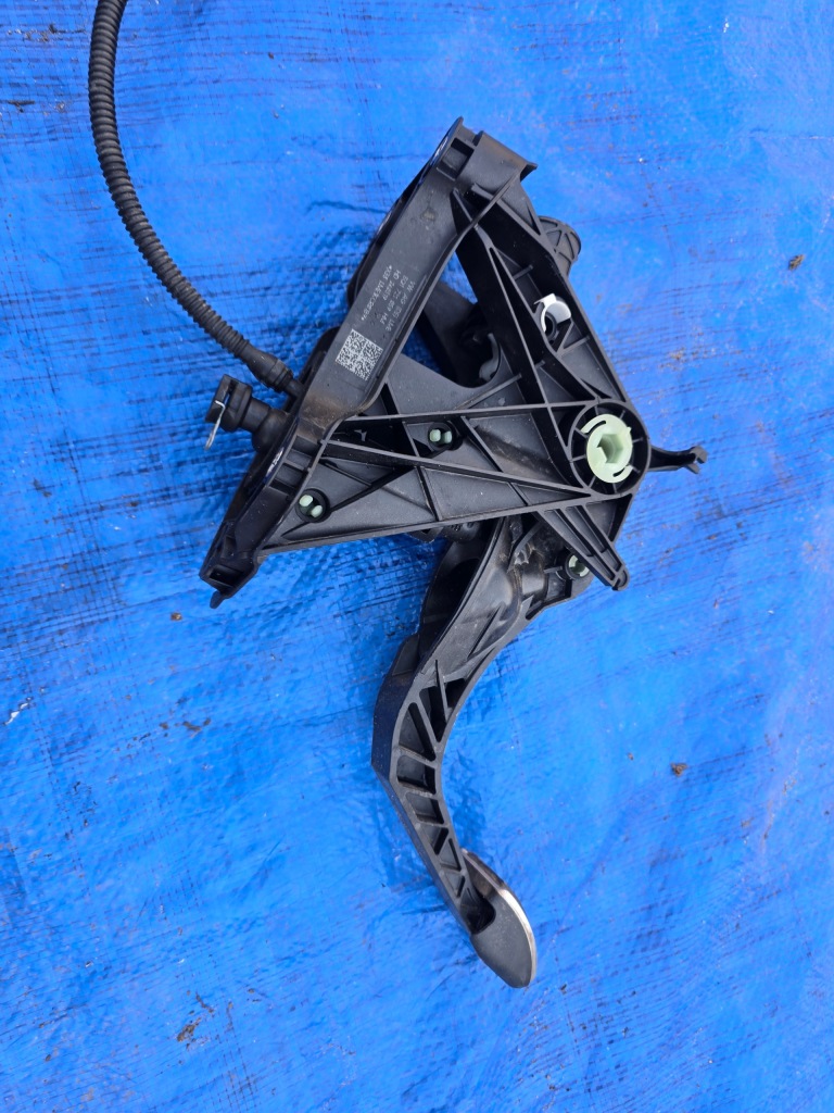 фото №1, Vw golf vii lift помпа педаль сцепления 5q1721059hm