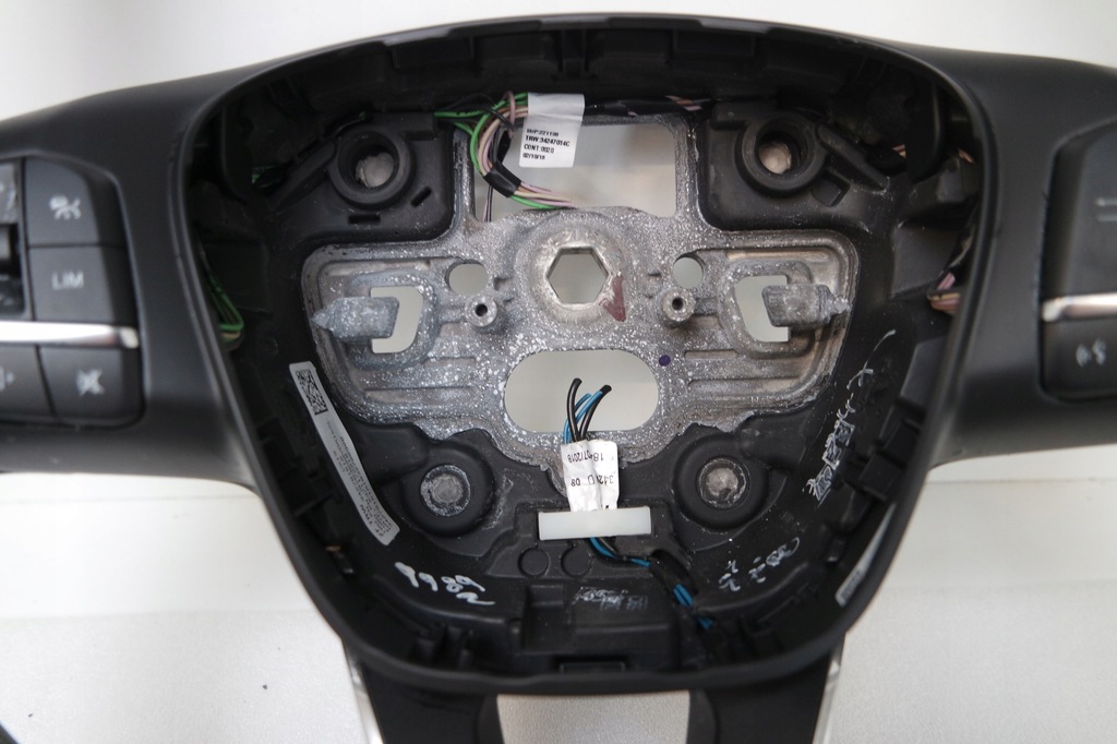 фото №10, Воздуховод кожа multi с подогревом ford focus mk4