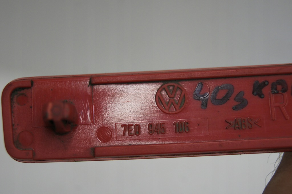 фото №7, Отражатель бампера задняя левый + правый caravelle vw t5