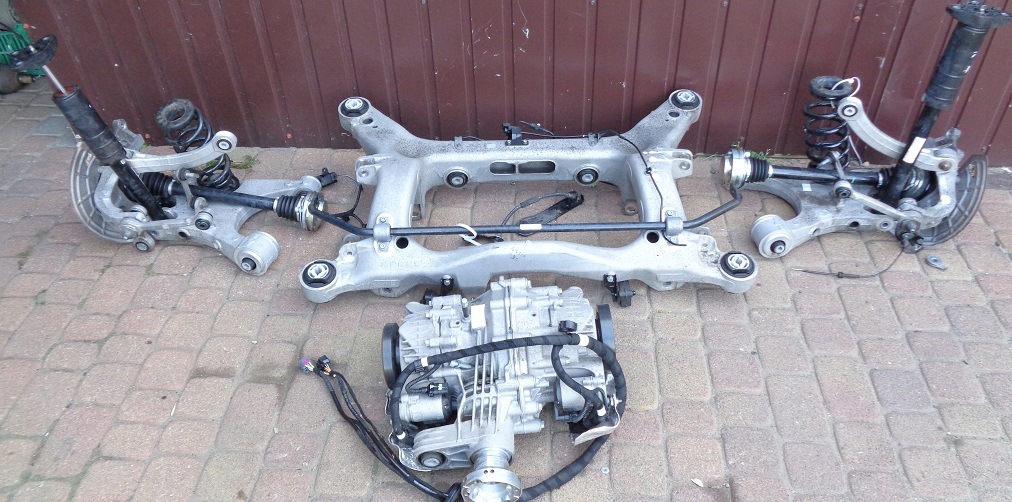 фото №1, Поворотний кулак важіль задня alfa romeo giulia 2.9 biturbo .