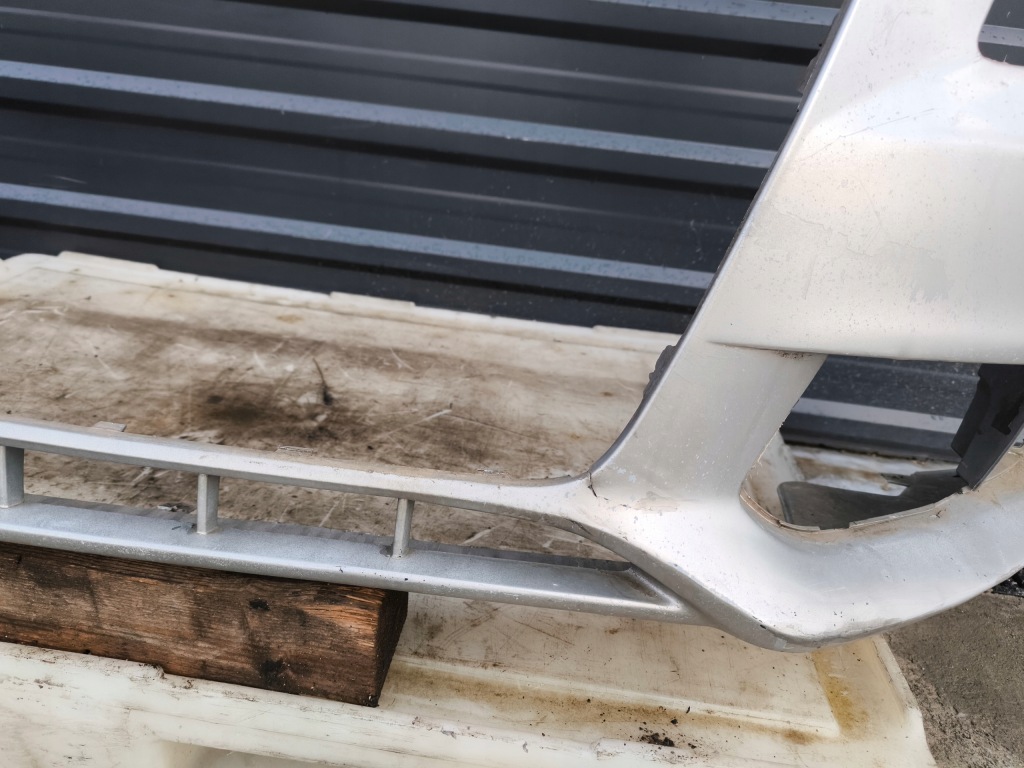 Бампер перед audi a4 b8 lx7w pdc 2008-2011 оригинал !!!! Недорого