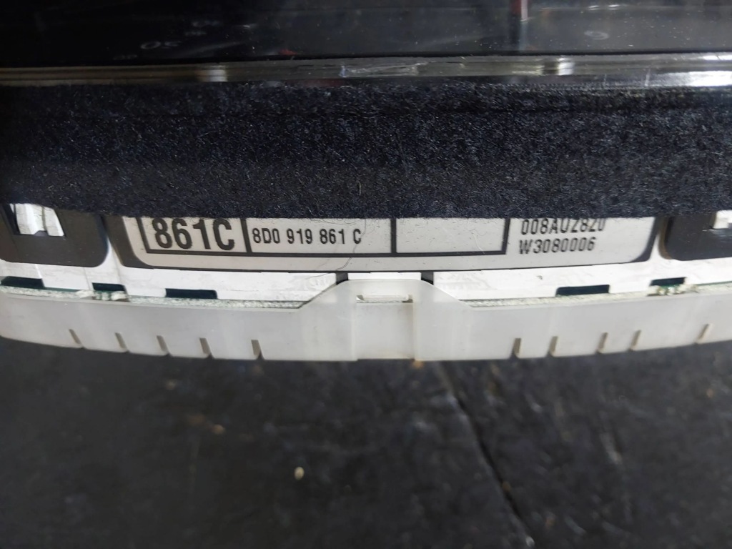 Панель / спідометр audi a4 b5 8d 1.6 8d0919861c Київ