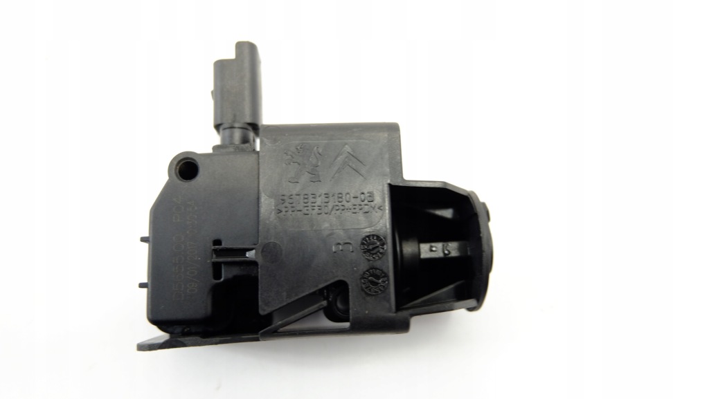 Купити Peugeot 308 t9 hb привід кришка заливної пального