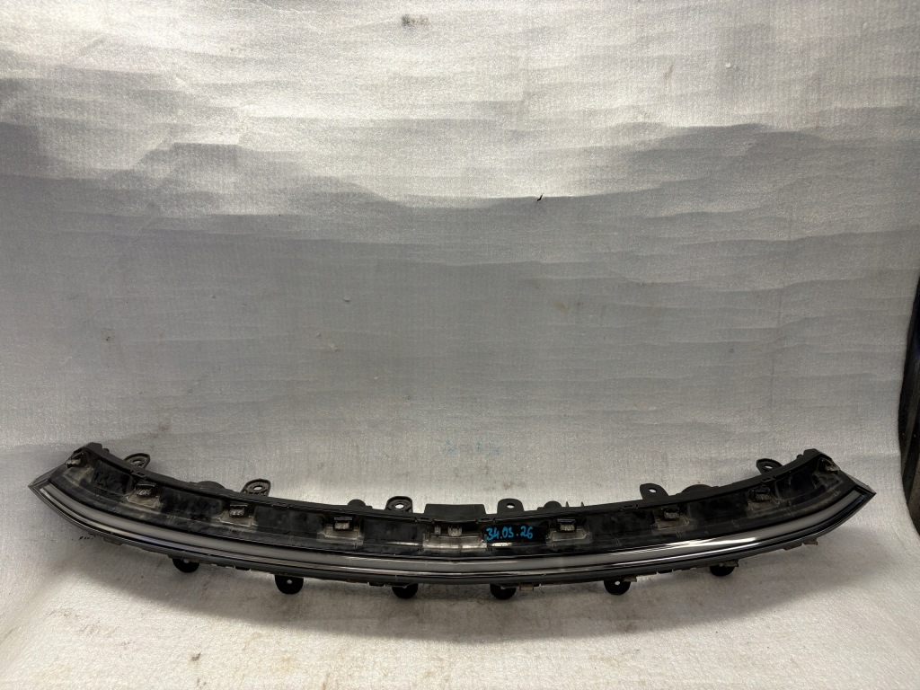 Купити Mg marvel r 20- лампа перед передня led накладка 10934255