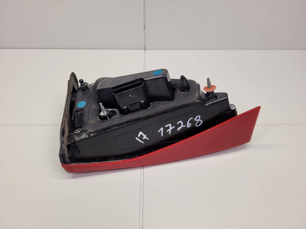 фото №7, Лампа задняя правая сторона alfa romeo giulia 952 2017 20700205