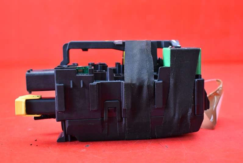 фото №6, Коробка запобіжників 9666232680 peugeot 208 1.0 vti 68 km 12-16