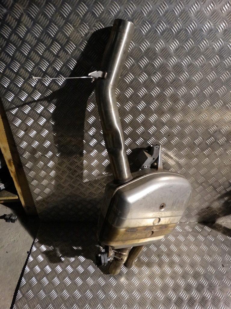 фото №1, Выхлоп задний левый rolls royce wraith ghost dawn 1