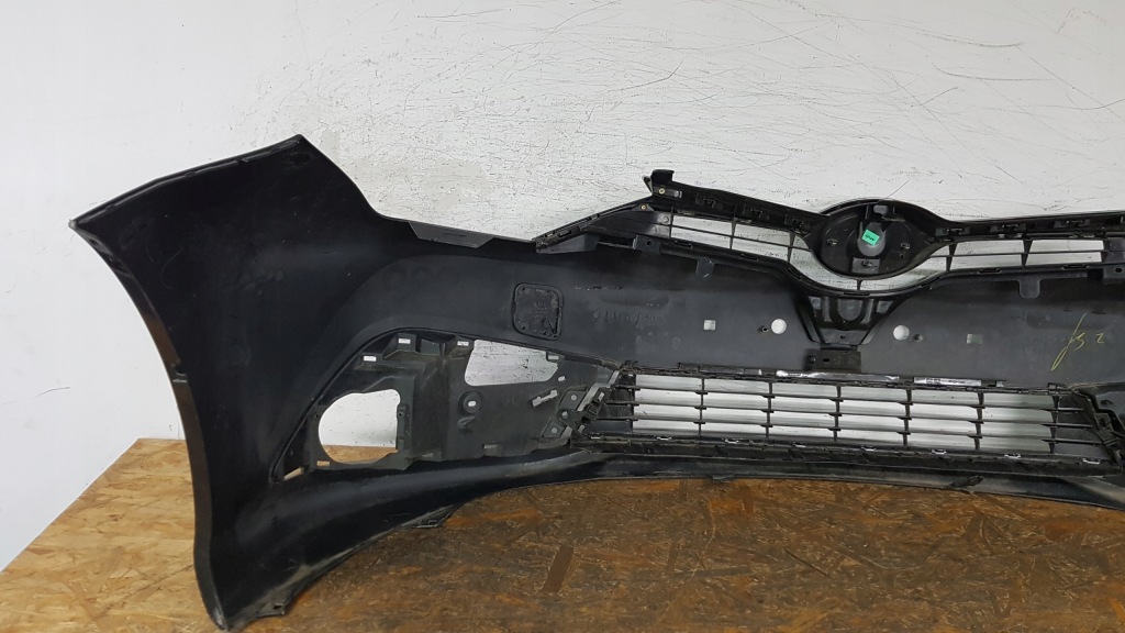 фото №6, Toyota auris 2015 - бампер перед 6237