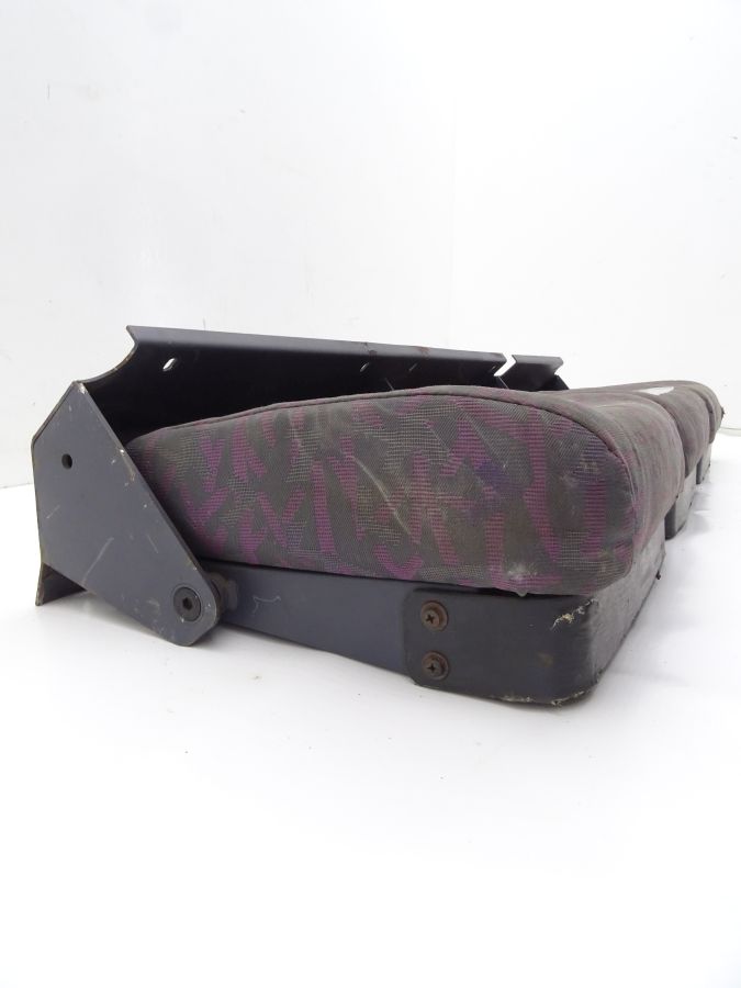 Iveco eurotech 93-03 заднее сиденье лавка 2 ряд сиденье 3 легковые с Разборки