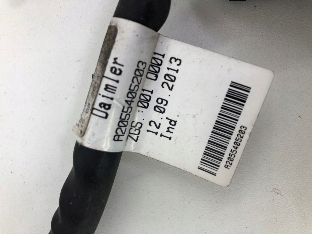 Mercedes w205 клема мінусова блок керування запобіжник a0009068705 a2055402350 Недорого