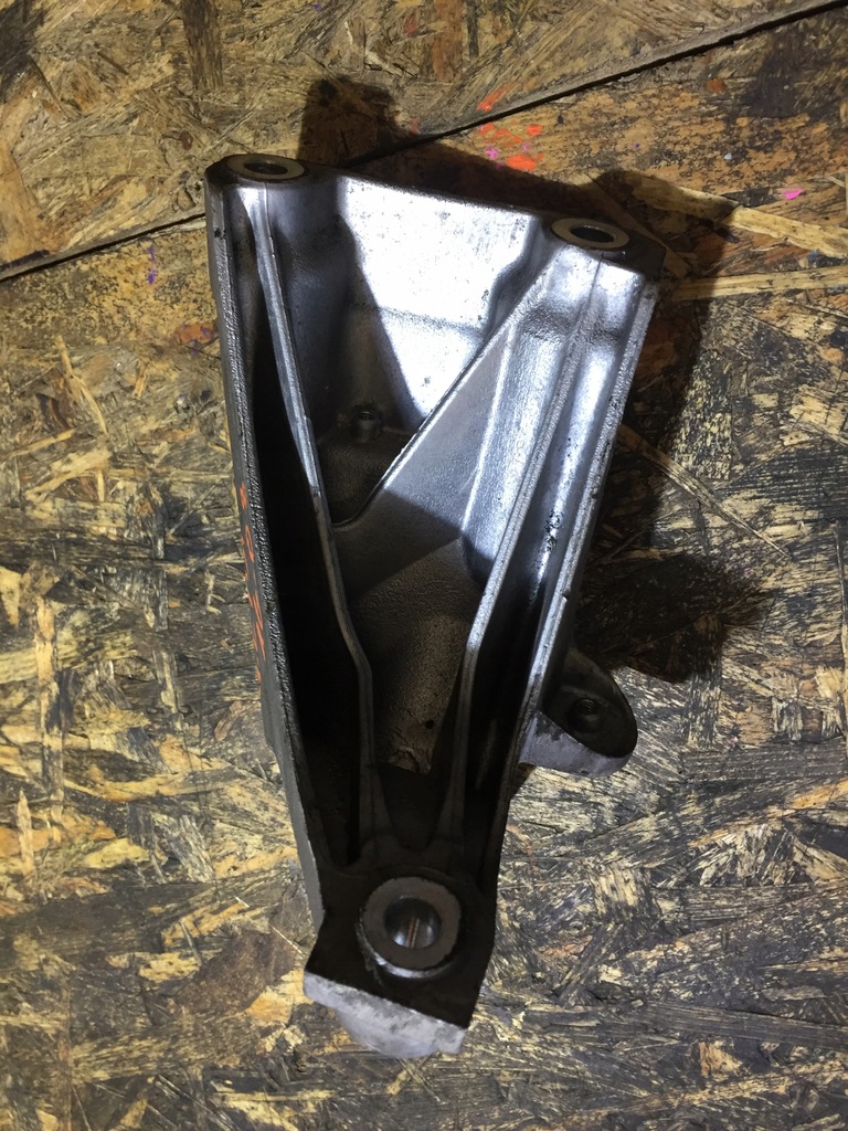 фото №6, Audi q7 4l 4.2tdi кронштейн кронштейн двигуна 7l8199307b