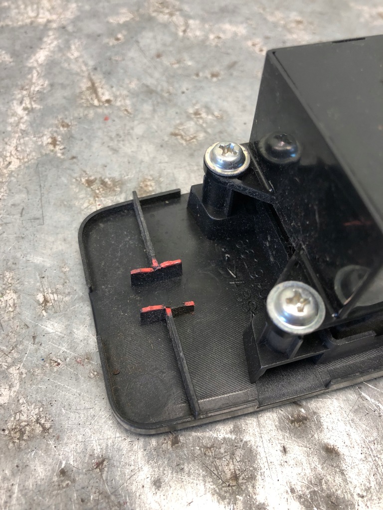 фото №7, Перемикач вікон лівий перед mitsubishi pajero iv 8608a110