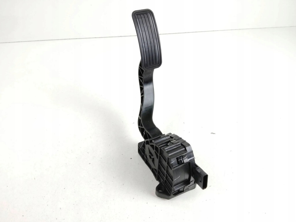 Купити 2019 tesla model 3 педаль газу m1803065613