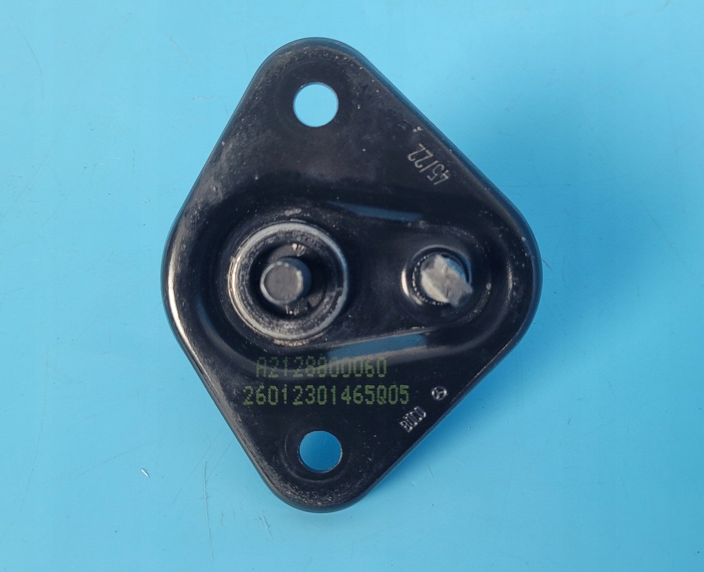 фото №11, Mercedes eqe 350+ 23r замок засов крепление капот a2128800060