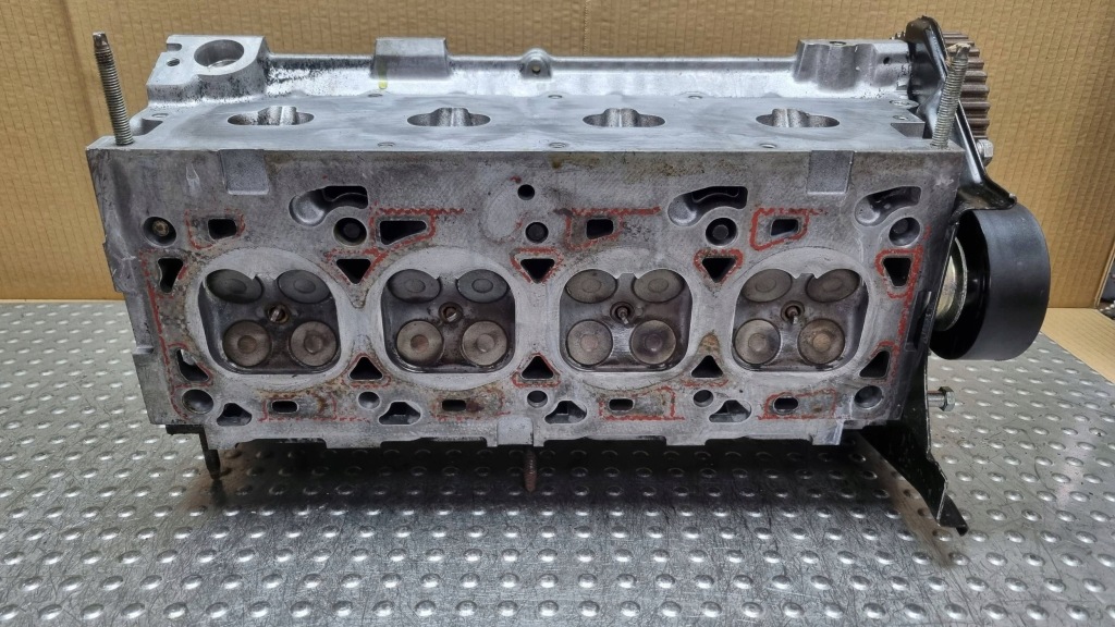 Головка двигателя 938m-6090-ag ford escort 1.6 dohc 16v бензин Недорого