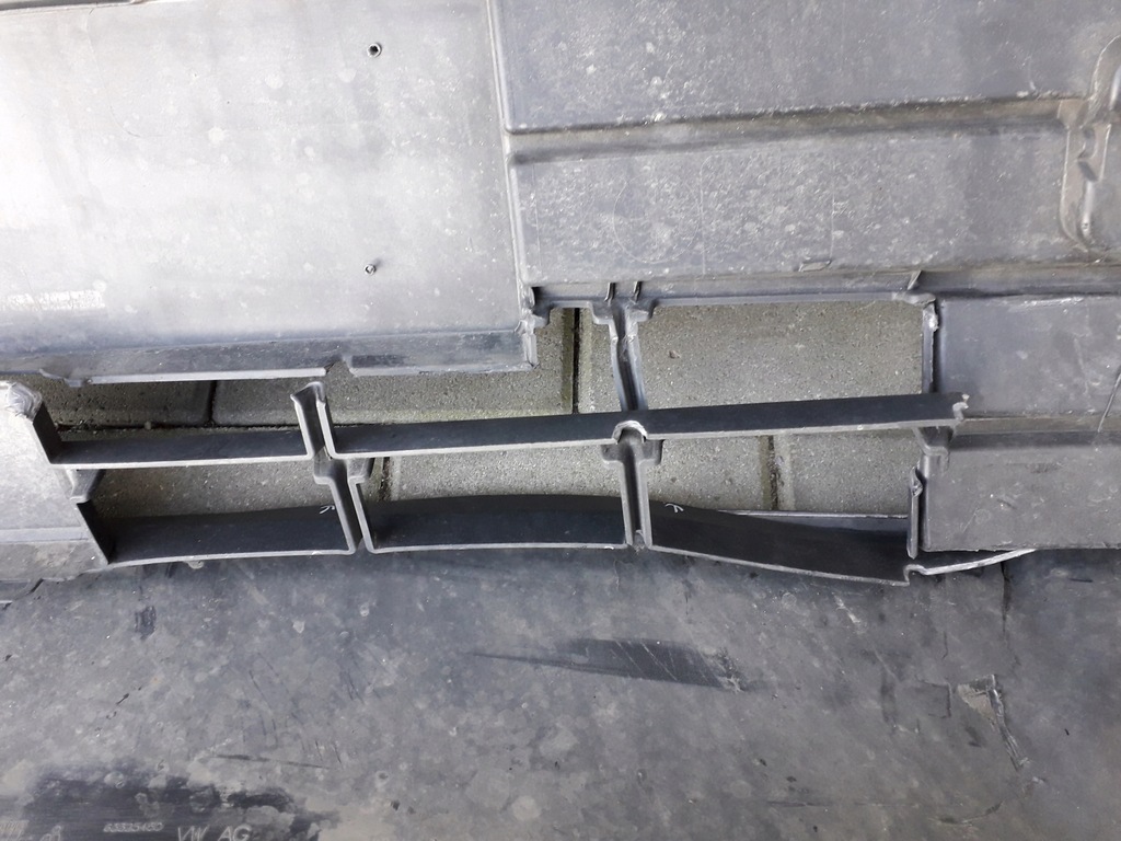 фото №13, Vw crafter 2 ii 16- бампер передний перед + решётка радиатора 7c0807221a