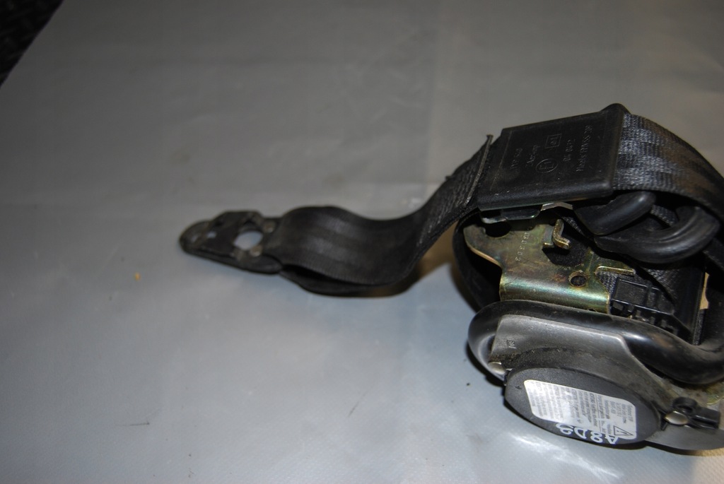 фото №6, A8 d3 pas безпеки правий 4e2857705 чорний