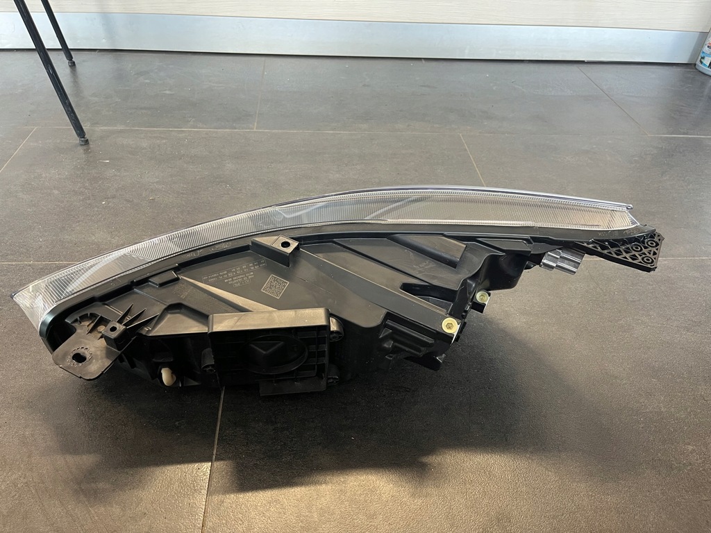 фото №8, Лампа правая передняя ford focus mk4 4 led lift