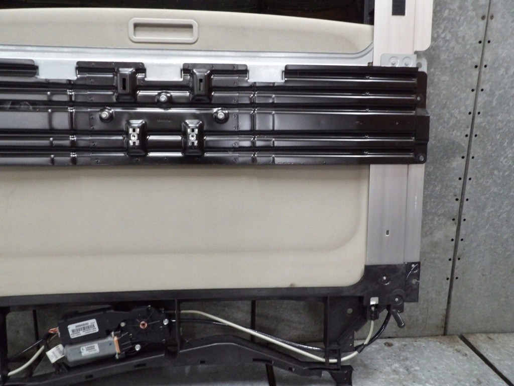 Jeep grand cherokee wk люк в Україні