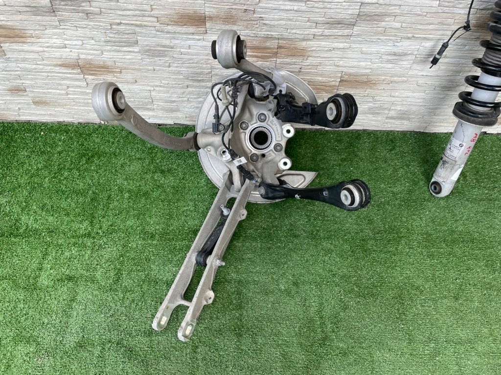фото №5, Поворотный кулак рычаги амортизатор bmw m8 f91 8092979