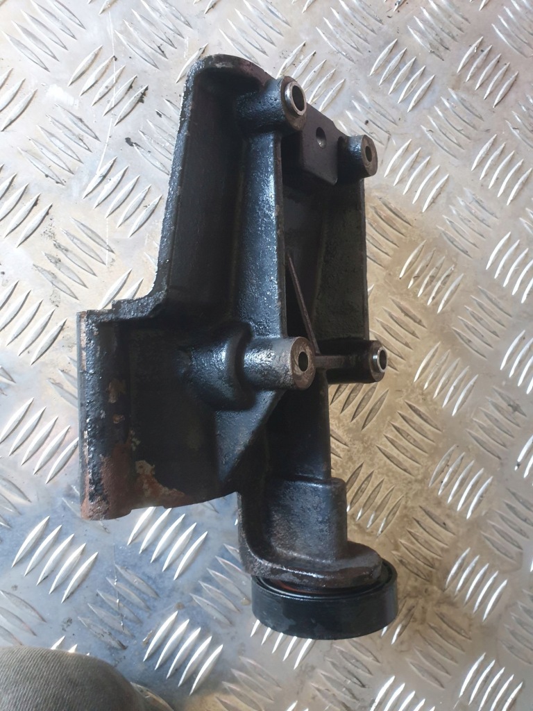 фото №1, Кронштейн компрессора холодильная установка кондиционера iveco daily