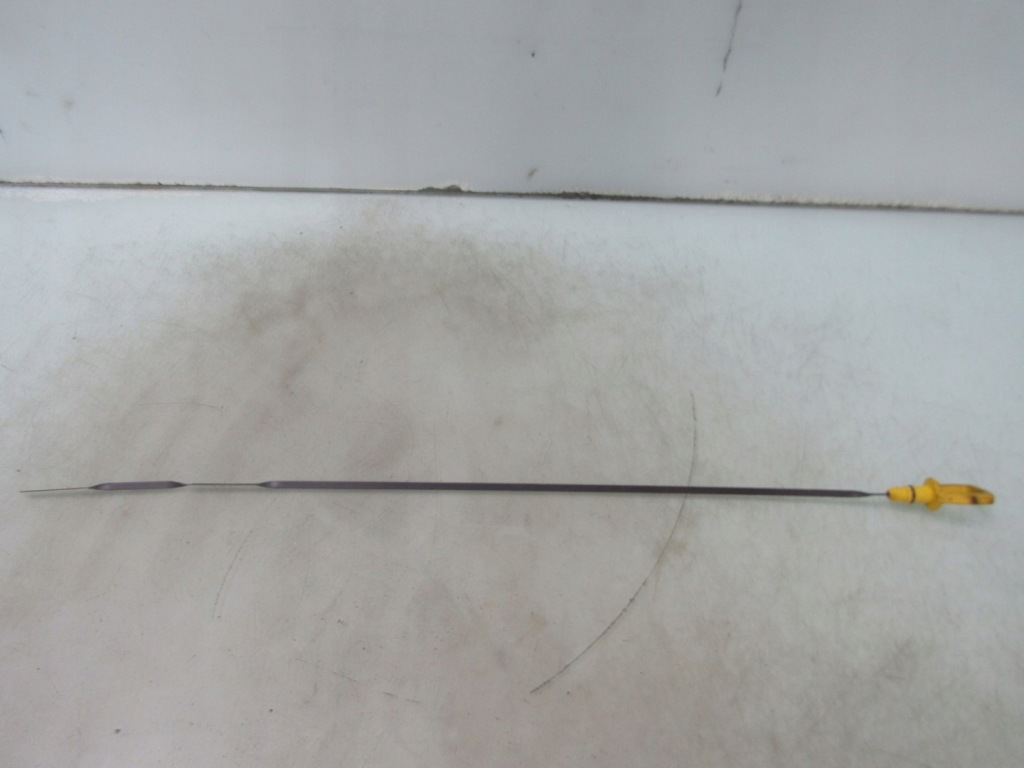 фото №1, Mazda cx-30 21r 2.0 skyactiv-x щуп щуп уровня масла hf0110450