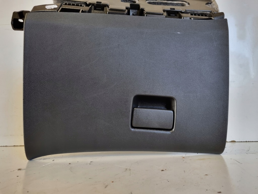 фото №2, Opel astra j бардачок пасажира