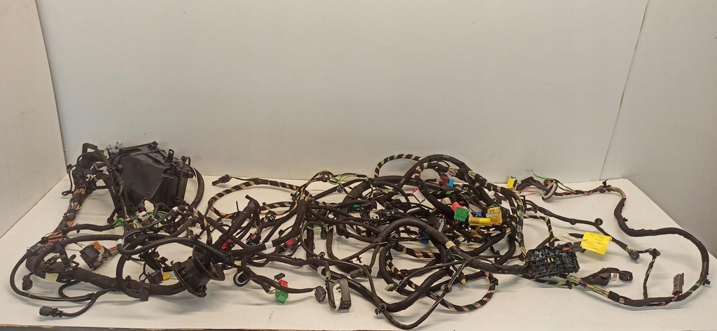 фото №1, Opel vivaro c жгут кабины + отсек двигателя