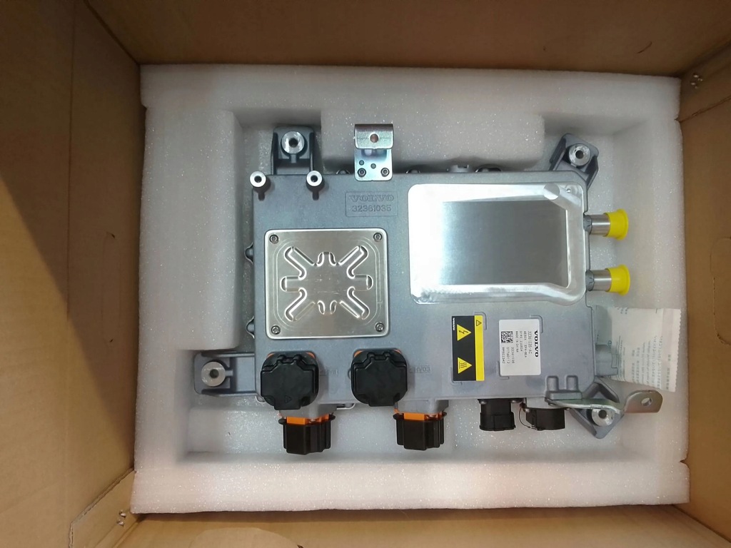 фото №7, Polestar 2 2020 перетворювачі