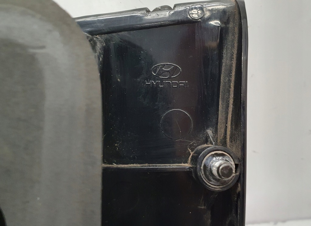 фото №10, Hyundai h-1 starex 05- лампа задняя левая eu оригинал