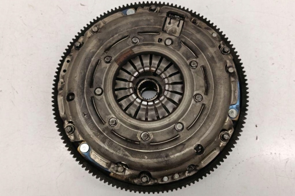 фото №7, Комплект зчеплення mercedes-benz cla coupe c117 a0262500501 2.14l дизель