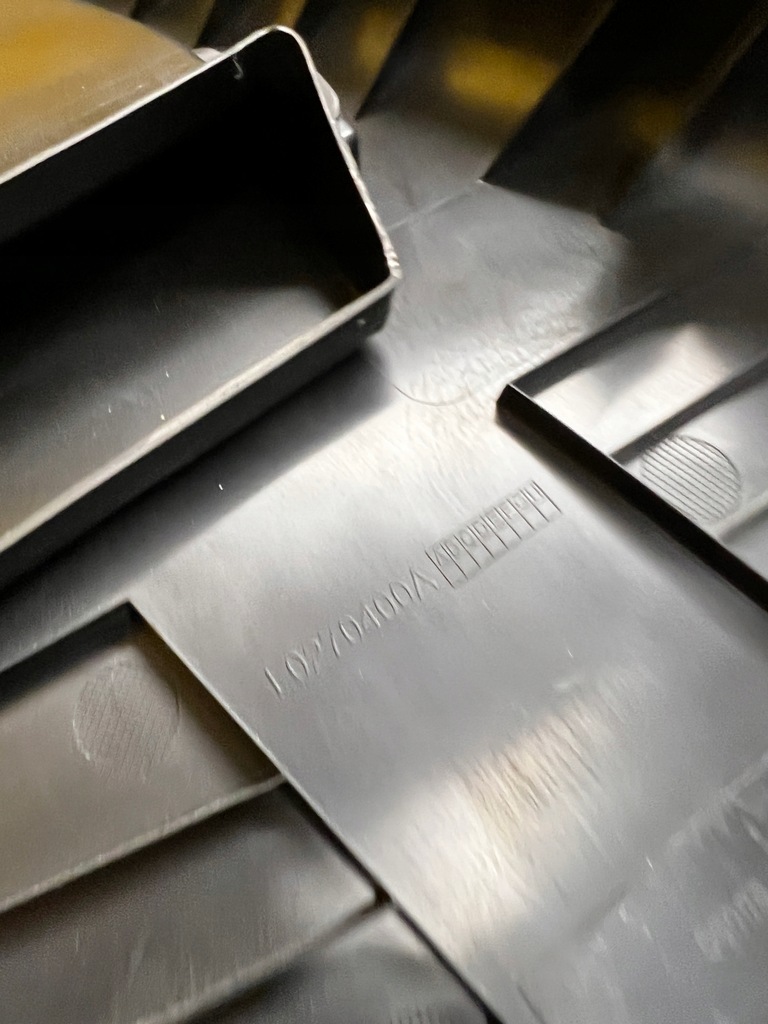 фото №11, Захист обшивка стійка середнього b права праве range rover velar l560