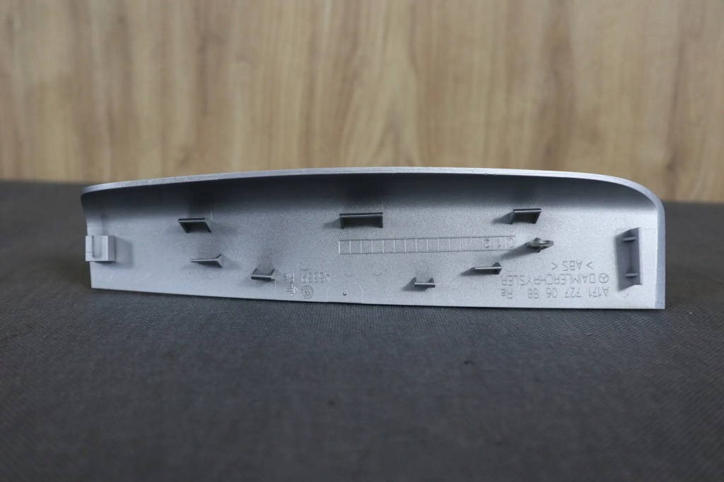 фото №2, Mercedes slk r171 dekor молдинг права обшивка двері 1717270688