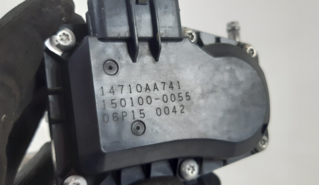 фото №6, Subaru xv i 2.0 d 11- коллектор выпускной дроссельная заслонка 16112aa260