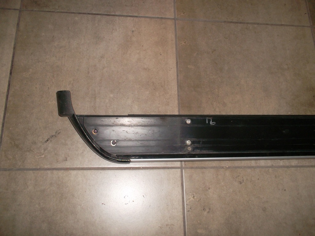 фото №7, Mercedes x klasa 470 w470 накладка na порог молдинг порог правая