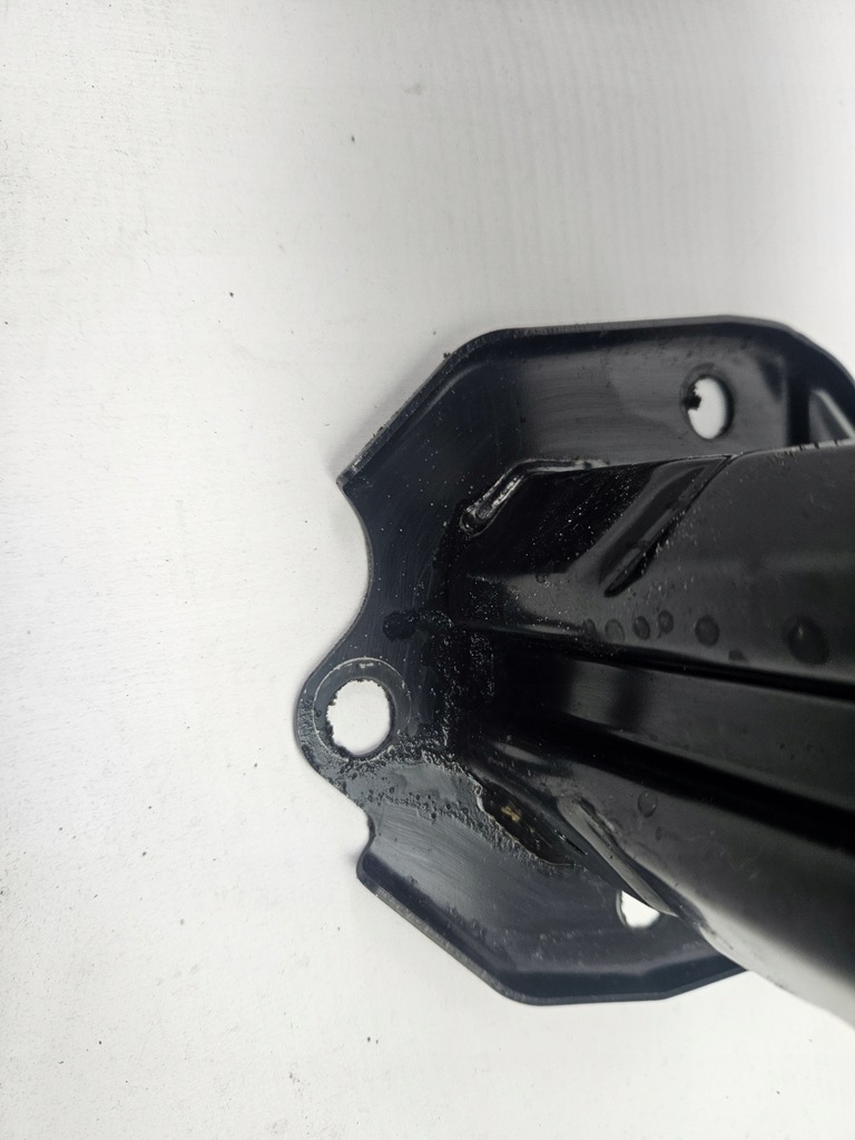 фото №16, Toyota rav4 v 2019 - балка бампера заднего задняя