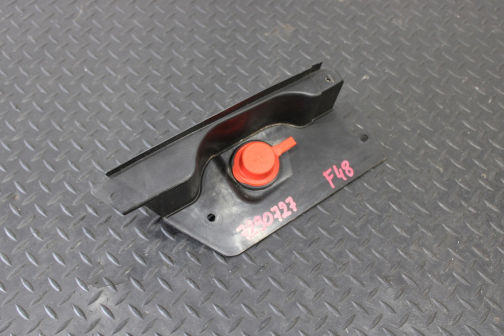 фото №1, Защита клеммы plus bmw x1 f48 7290727