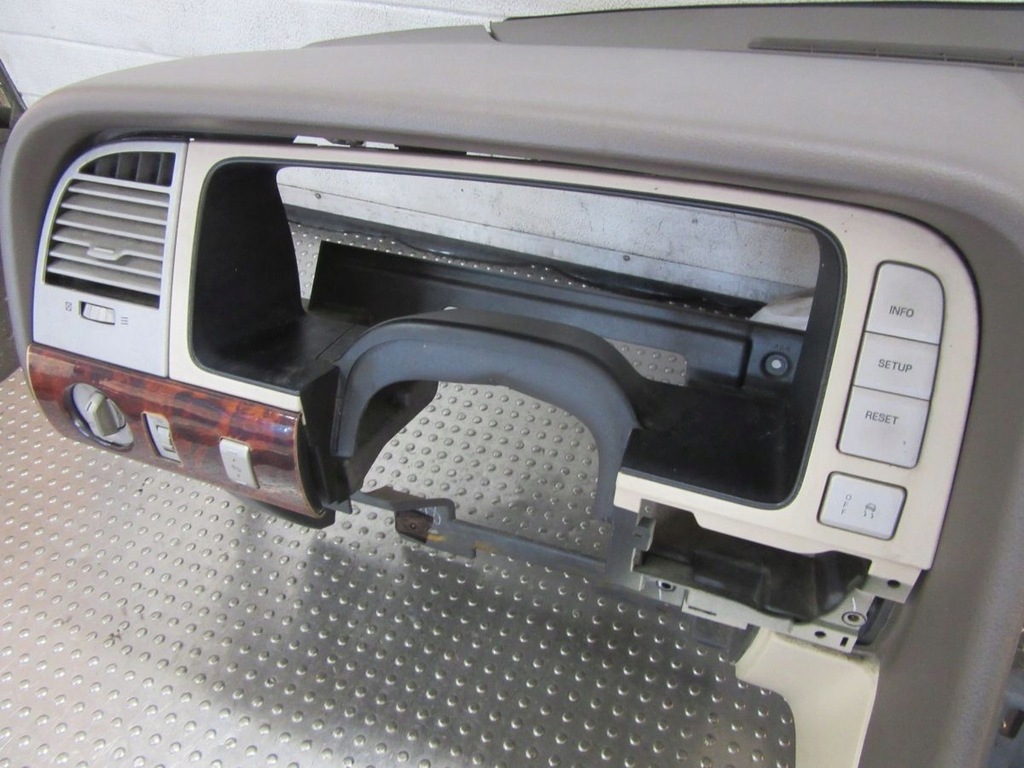 фото №10, Navigator ii 2004 приборная панель приборная приборная панель kpl