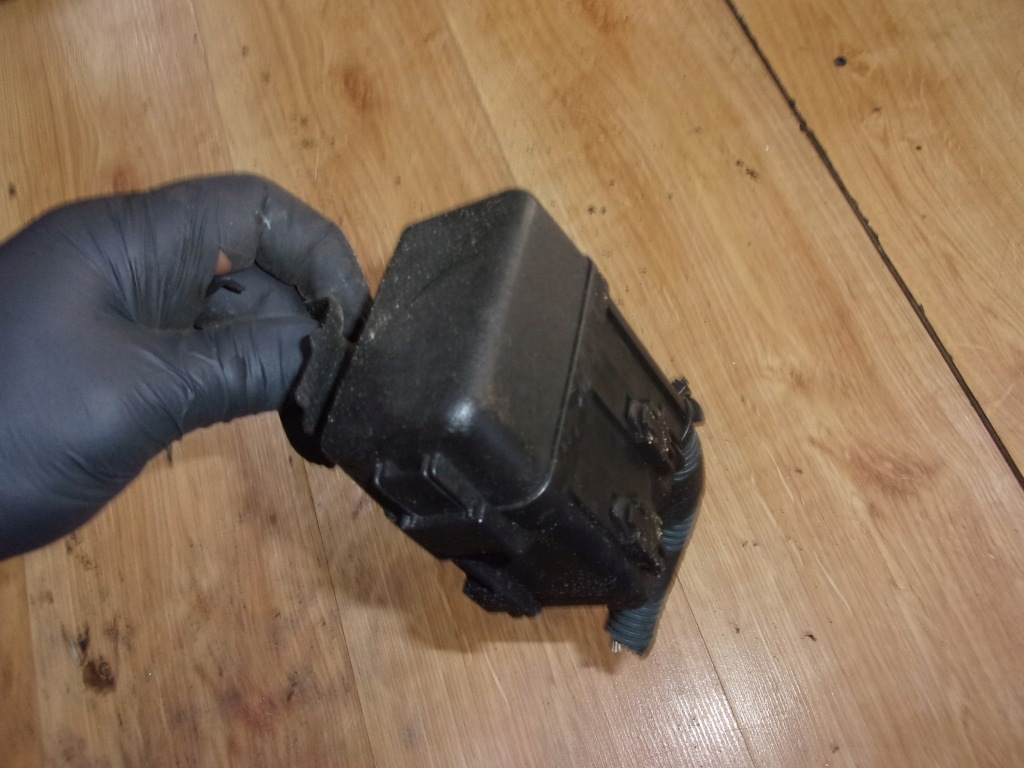фото №1, Toyota auris i коробка запобіжників 2.0 d4d