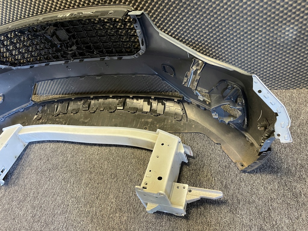 фото №8, Volvo xc40 r design lift бампер передній + балка невідновлений