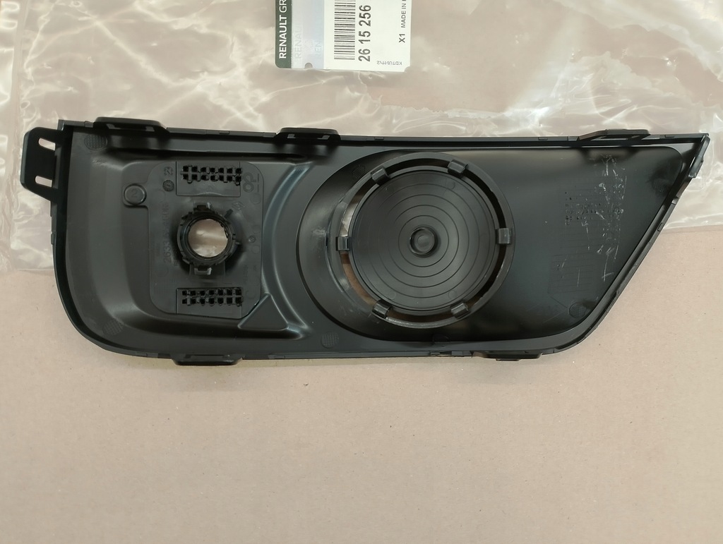 фото №6, Renault master iii lift od 2020 roku решётка левая бампера заглушка противотуманная фара