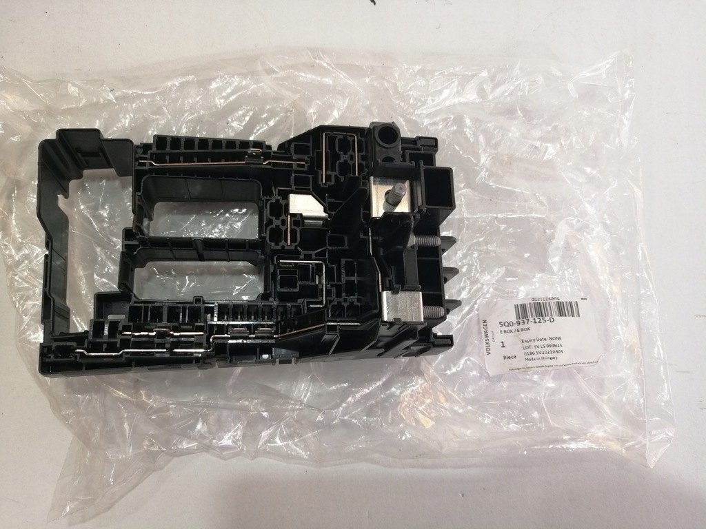 фото №1, Коробка запобіжників vw golf vii