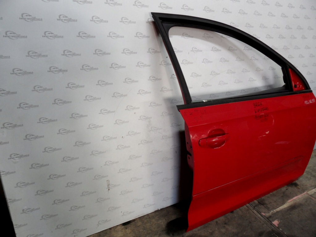 фото №4, Skoda rapid spaceback двері правий перед