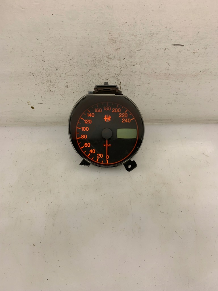 фото №1, Лічильник приладова панель 60672663 fca