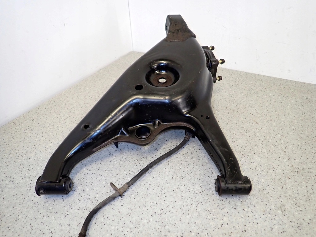 фото №10, Mitsubishi grandis 2.0did рычаг задний правый bez датчика